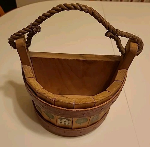 Delightful Rustic Painted Half Barrel Bucket Wood Wall Planter 8 1/2" Tall (L52) - Bild 4 von 21