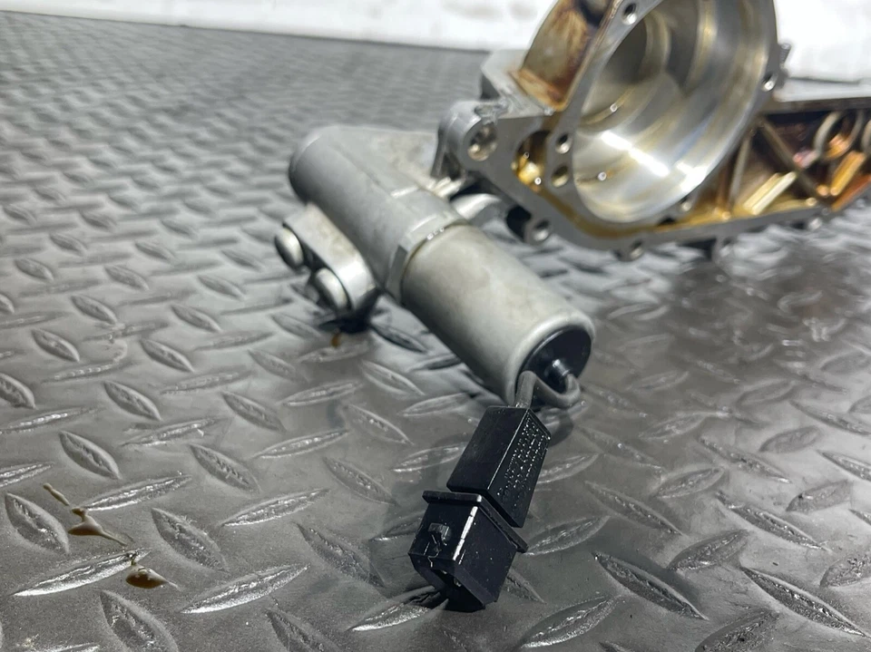 93-99 BMW E36 M3 Serie 3 Gasolina Unidad Única Árbol de Levas Polea Bomba de Aceite Fabricante de Equipo Original Foto 3 de 4