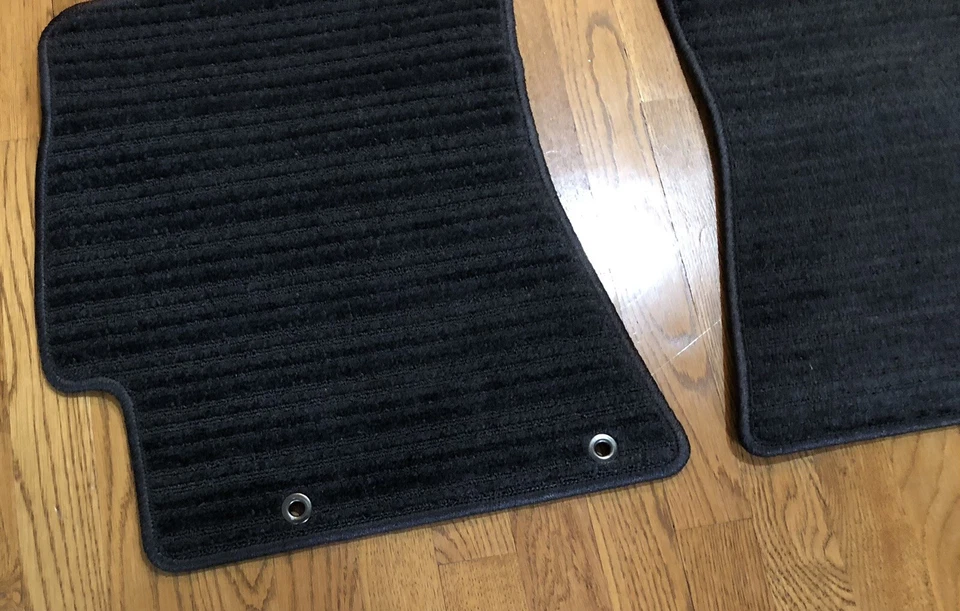 4 alfombrillas para SUBARU LEGACY OEM 2010-2014 J501SAJ200 NEGRAS GENUINAS NUEVAS Foto 2 de 4