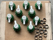 Lot of 10 Brand New Pepsi Bib Connector Green 82-6116 With 15 Clamps