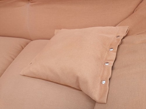 Cassina Maralunga Zweisitzer Stoff Designersofa Magistretti in apricot #0201 - Bild 5 von 11