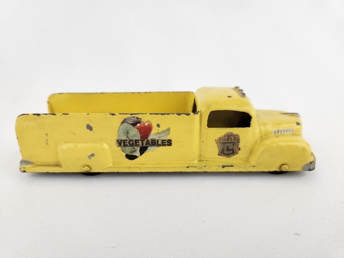 VTG RARE TOOTSIE TOY 1940'S MACK INTERNATIONAL PICKUP TRUCK YELLOW USA Longbed - Picture 7 of 16
