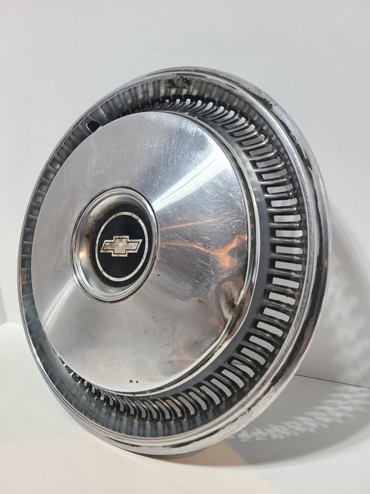 Tapacubos Chevrolet Impala nova Muscle Car Hot Rod 14" abolladura pequeña años 70 vintage Foto 3 de 4