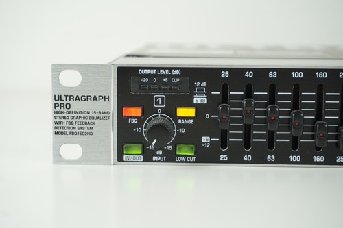 Behringer Ultragraph Pro FBQ1502HD equalizzatore grafico stereo 15 bande - Foto 4 di 9