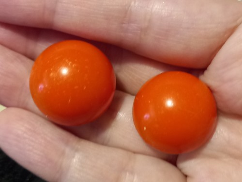 Red ORANGE Clip On EARRINGS 1970s 1980s Lovely GORGEOUS Fun RETRO Fab VINTAGE - Picture 3 of 9