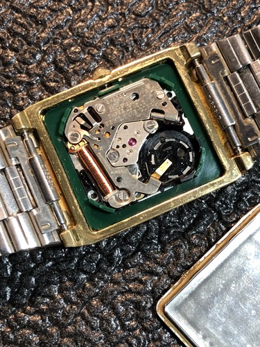 Vintage Seiko Men Watch Gold Tone Rectangle Tank Quartz - For Parts Or Repair - Picture 12 of 18