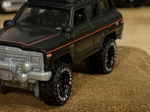 Hot Wheels schwarz 1988 Jeep Wagoneer Custom Wheel Swap - Bild 13 von 16