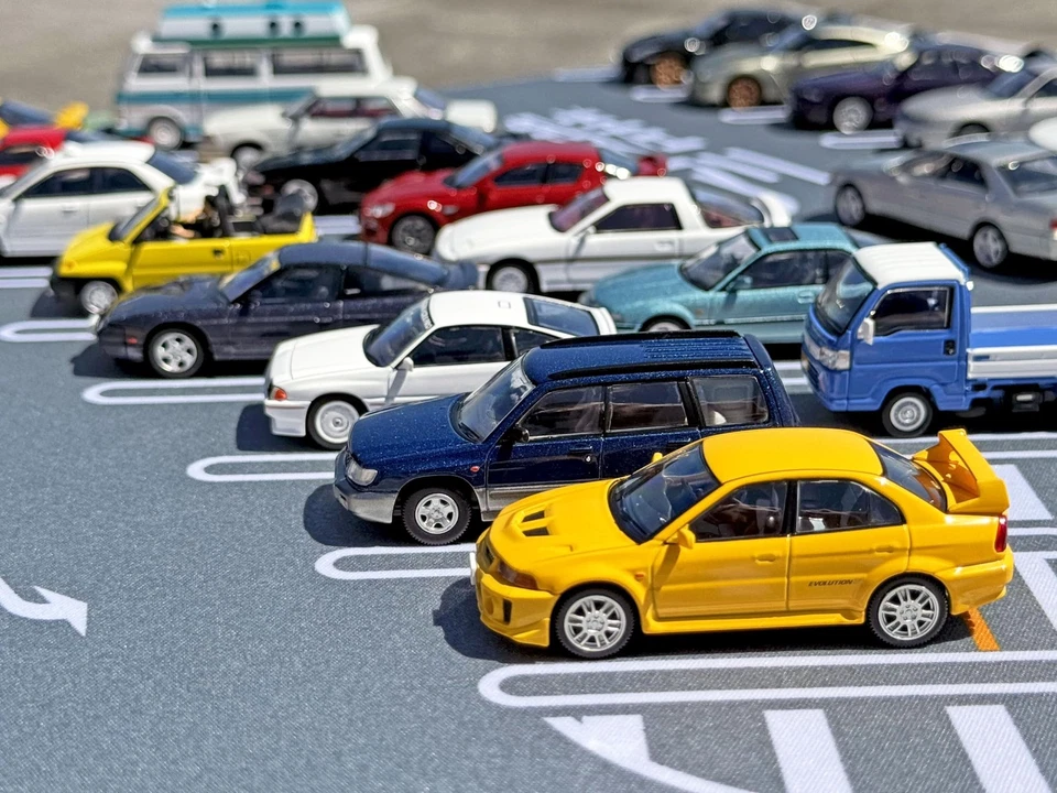 Tomicarama Vintage Escala 1/64 13a Daikoku Área de Estacionamiento Mate B Toyota Chaser 2.5 Foto 4 de 4