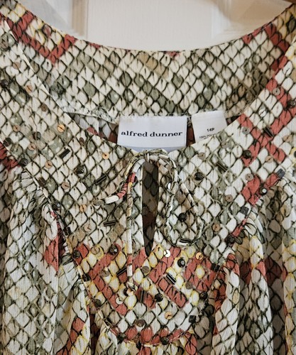 Alfred Dunner Peasant Shirt Women's 14P Beaded Reptile Print Green & Coral Sheer - Picture 2 of 6