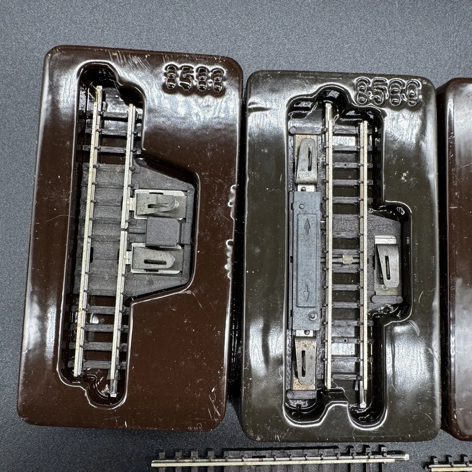 MARKLIN Z 8589 Straight Circuit Track Section Model Trains Lot of 7 - Image 4 of 4