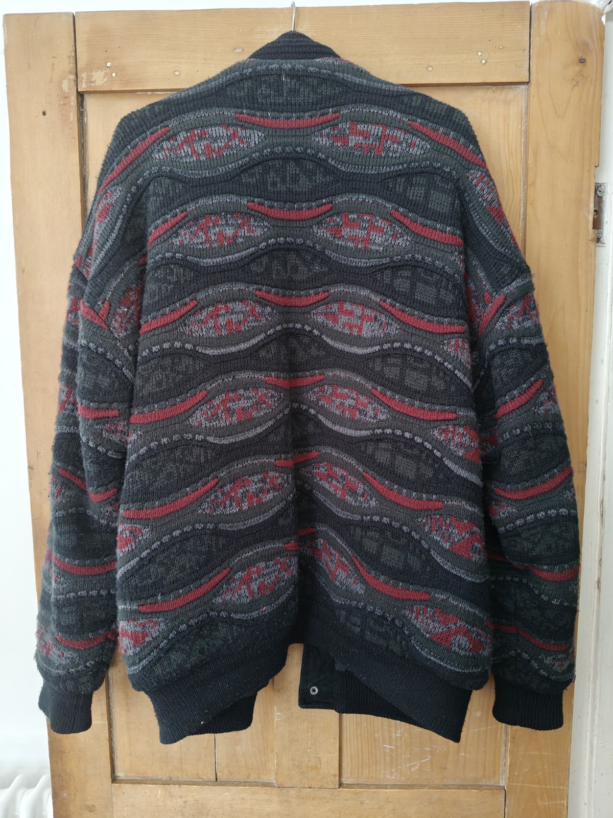 Picture 5 of 24