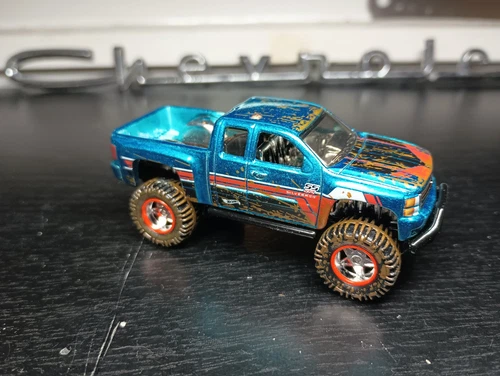 Hot Wheels NFTH Garage Series 4 #58 Chevy Silverado Off Road loose