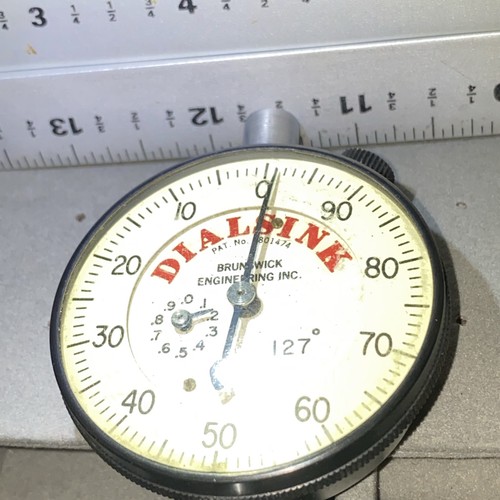 Manesco Motor Co. BRUNSWICK MESSSPÜLE MIT SERIELLER # 127 GRADANZEIGE MARKIERT #1 - Bild 1 von 20