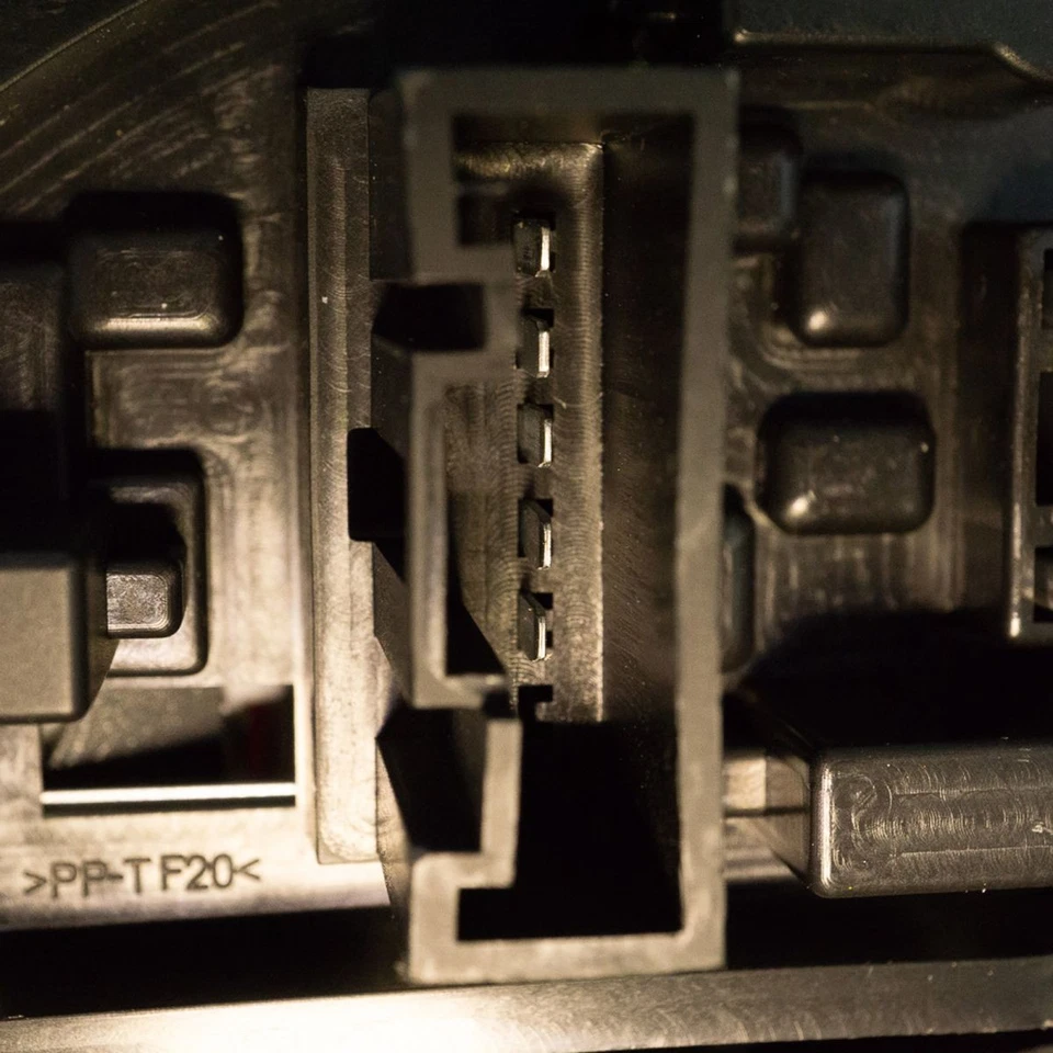 Left Outer Rear Tail Light Assembly Driver Side Outer Fits 2011-2013 BMW X5 - Image 2 of 4