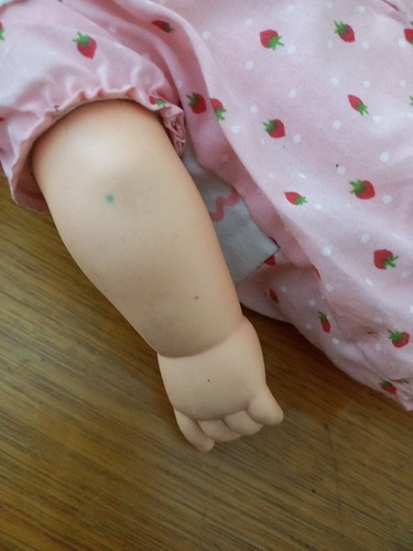 STRAWBERRY SHORTCAKE BLOW KISS DOLL - VINTAGE 1982 by KENNER - HONG KONG - Picture 4 of 9