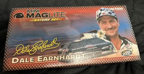 Dale Earnhardt Mag-Lite Signature Series Flashlight Set Solitaire Mini Standard - Picture 7 of 19