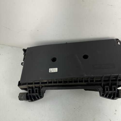 10 - 16 Mercedes W207 E350 C300 ML350 Air Intake Cleaner Filter Box Assembly OEM - Picture 3 of 8