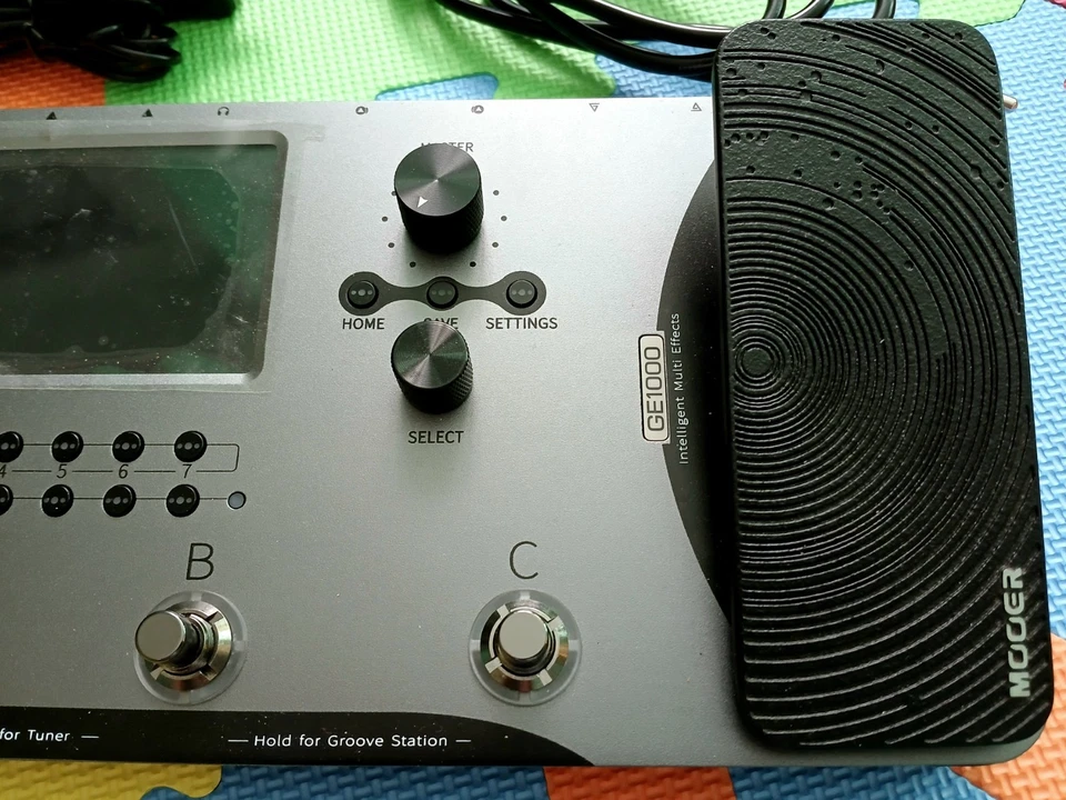 Mooer Audio GE1000 Amp Modelling & Multi Effect - Image 4 of 4