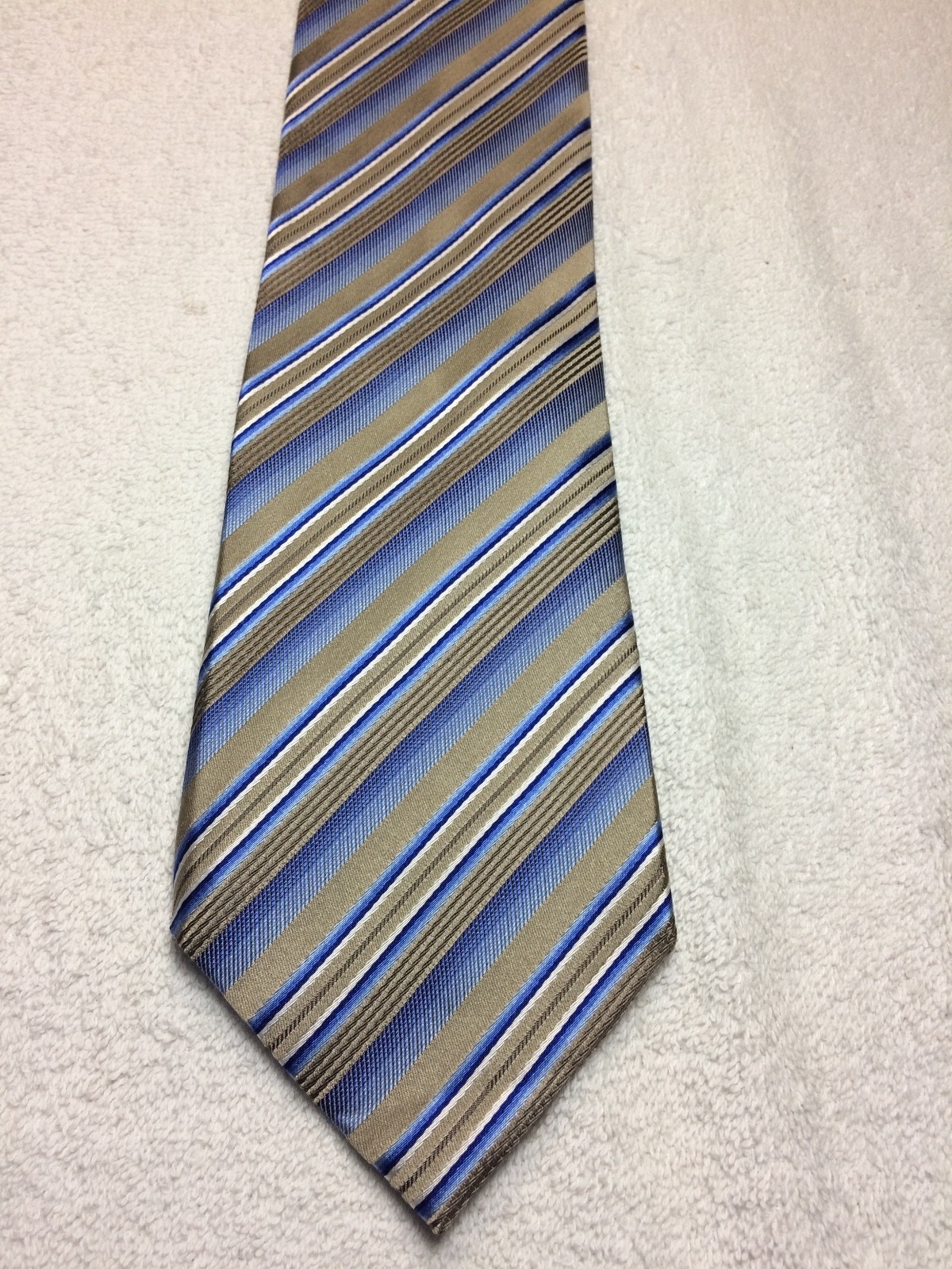 Picture 2 of 4