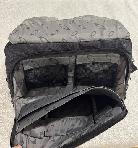 Vintage Oakley Software Padded Laptop Messenger Bag Multi Pocket Heavy Duty Y2K - Picture 2 of 11