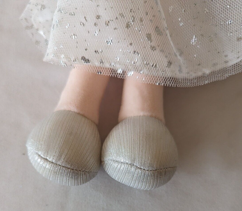 Gloveleya Dolls Girls Yellow Dress Princess Fairy Soft Plush Sewn Eyes Lot of 2 - Foto 9 di 11