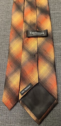 Lot of 3 Van Heusen Men's Ties 100% Silk Stain Shield/ Stain Resistant - Picture 8 of 10