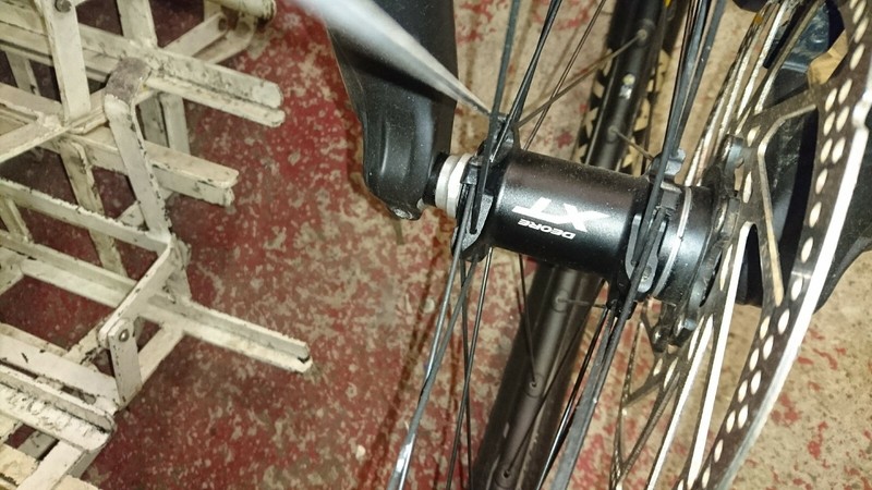 SHIMANO XT M765 650b 27.5 Front 15x100 Hydraulic Disc Wheel Tubeless Decent...