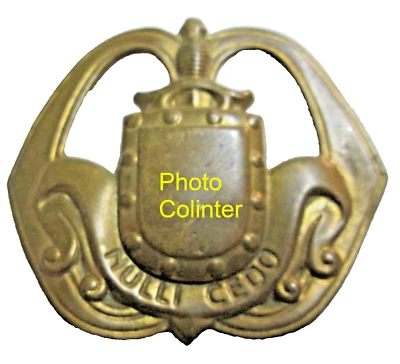 " Nulli Cedo " - Pays Bas / Nederland - Insigne de coiffure ancien - Laiton - Photo 1/2