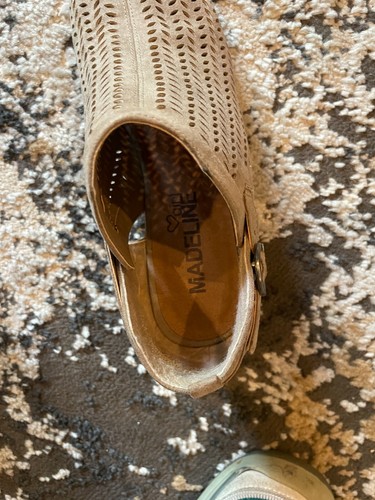 Madeline Girl Perforated Ankle Booties Sz 6.5m Slip On Tan Side Buckle - Picture 5 of 6