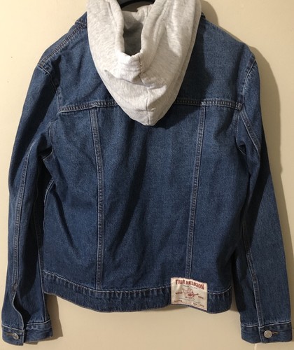 True Religion Herren Denim Trucker Hoodie Jacke Jeansblau Blustery Wash Gr. M Neu - Bild 7 von 7