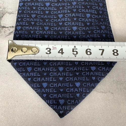 New CHANEL Blue Heart Logo Silk Tie 2024 Current Tag Luxury Designer Men 9813AK - Picture 10 of 10