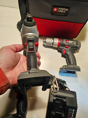 Lot of 4 Porter Cable 18V Tools PCL180ID PCL180D PC1800L PCXMVC - With Case - Picture 5 of 19