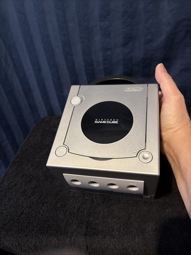 Nintendo GameCube Platinum Console - Silver Tested & Working M3 - Picture 9 of 13