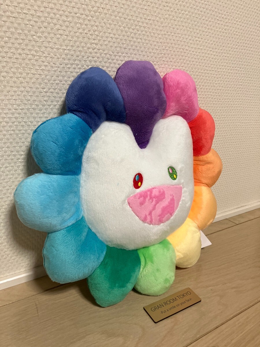 New Jeans x MURAKAMI Plush Flower Cushion Takashi Murakami