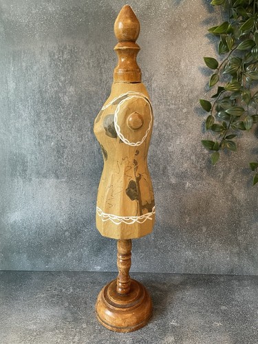 Manichino decorativo vintage in cartapesta art deco oggetto di scena in legno 45 cm - Foto 2 di 4