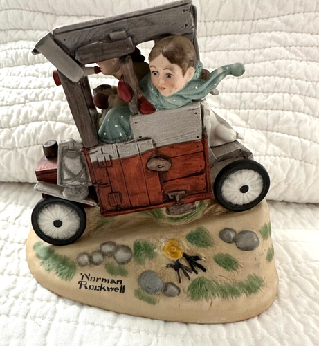 Vintage Norman Rockwell "The Toy Maker" Danbury Mint Porcelain Figurines Japan - Picture 7 of 7