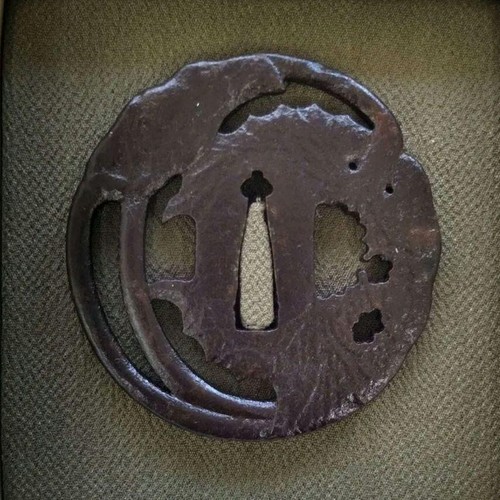 Japanese Antique Tsuba of Katana Samurai Sword Guard Iron Rare Design 74-D88 - Picture 7 of 7