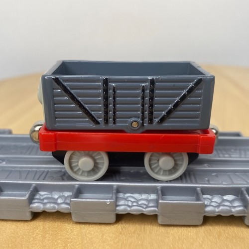 Thomas the Tank Engine Learning Curve Take Along Engines Free Postage - Picture 348 of 511