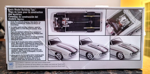 AMT 1/32 1960 Ford Thunderbird Plastic Model Kit AMT1135/12 - Picture 2 of 3