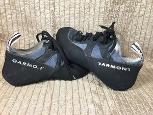 climbing shoes size 10