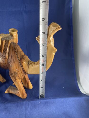 Vintage 2 Olive wood camel statue from Bethlehem Holy land hand carved. - Picture 2 of 8
