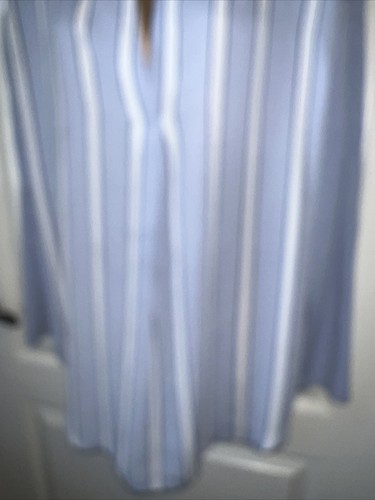 Loft Womens Top Size M poly rayon Blue White Stripe long sleeve Blouse V-Neck - Picture 4 of 7