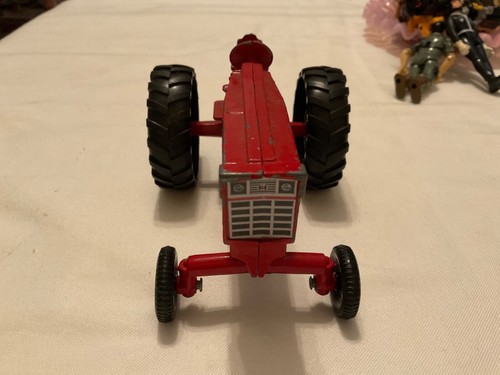Vintage Ertl 1/32 International Harvester w/frontend die-cast tractor red/white - Picture 2 of 4