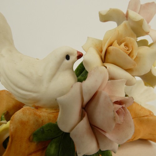 Capodimonte Italien Porzellantauben & rosa & gelbe Blumen Herzstück SGJHQ - Bild 7 von 12