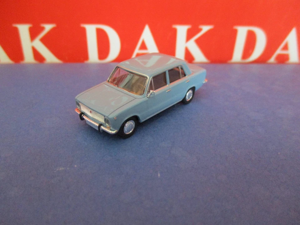 1/87 Modellino Auto Fiat 124 Azzurro 1966 by Brekina - Immagine 2 di 4