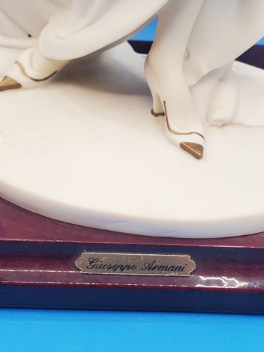 Giuseppe Armani "Fascination" Vintage 1992 Florence Porcelain Statue 18" w/ Box - Picture 10 of 11