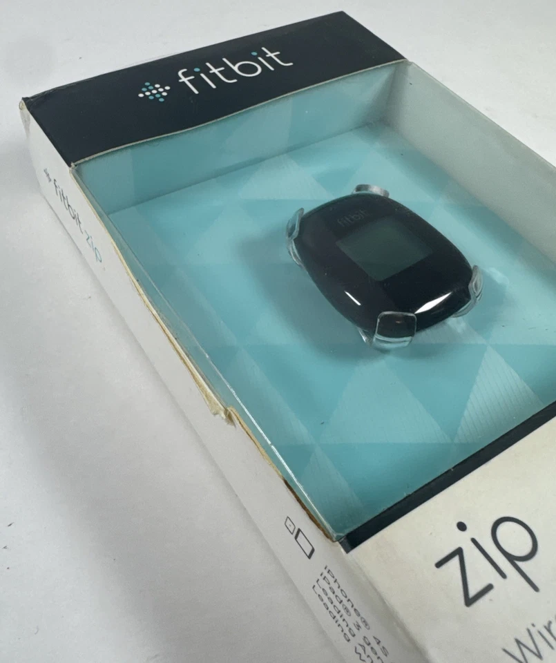 Brand New Sealed Fitbit Zip Wireless Activity Tracker FB301C Black Accelerometer - Image 4 of 4