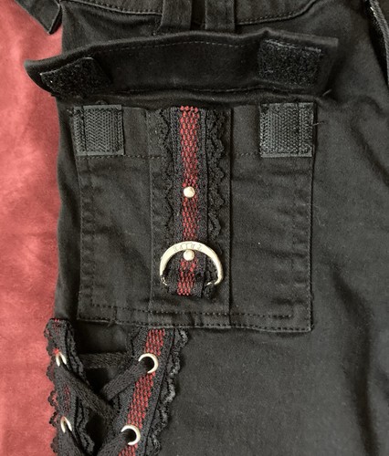 Tripp NYC Black Capri Pants Red Laces Goth Punk VTG Y2K Size 3 - Picture 10 of 22