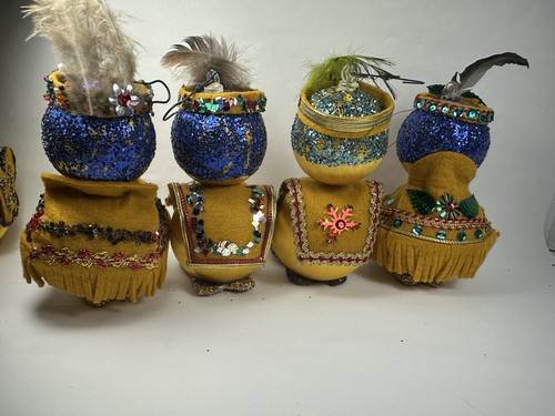 Vintage Satin Kugel Ornamente Erntedank Indigene Gold Pailletten Filz (9) Federn - Bild 11 von 14