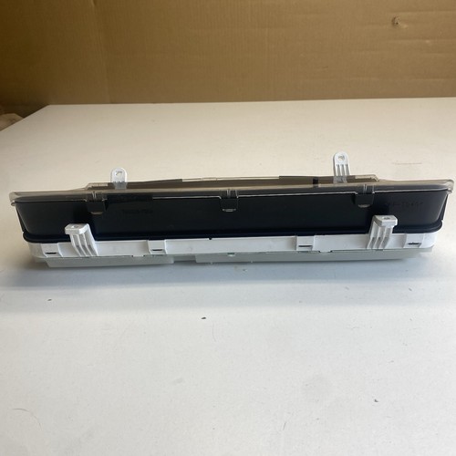 Toyota Tundra 2005-2006 Instrument Cluster speedometer Gauges Oem used - Picture 4 of 6